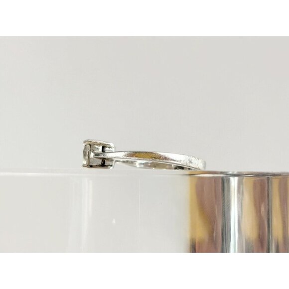 Engagement Style Solitaire  Cubic Zirconia Vintage Minimalist Ring - sz 8 - Picture 7 of 10